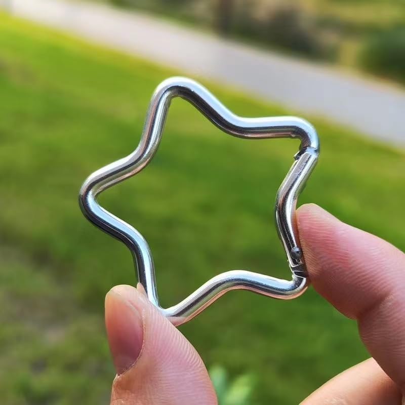 2Pcs Gray Color Carabiner Clip, Star Shaped Climbing Buckle, Aluminum Alloy Heavy Duty Keyring Hook for Camping Fishing Hiking Traveling Aluminum Key Chain Clip Accessories Outdoor, Car Keychain