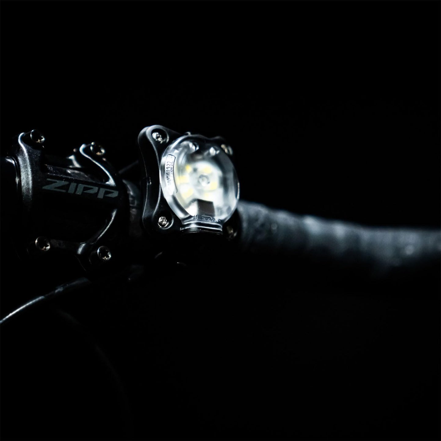 LEZYNE Zecto Drive Bicycle Durable USB Rechargeable IPX7 Waterproof 250 Lumens White LEDs Front Light w/Multiple Solid & Flash Modes | Silicone Rubber Mounting Strap Included, Black, USB-C