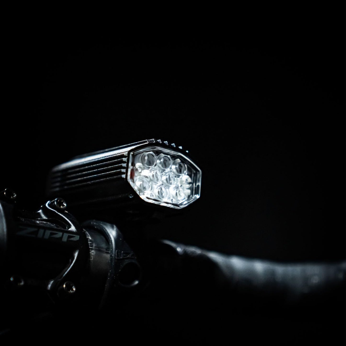 LEZYNE Lite Drive 1200+ Bicycle Durable USB Rechargeable IPX7 Waterproof White LEDs Front Light w/Multiple Solid & Flash Modes | Rubber Mounting Strap Included, Satin Black, 1200 Lumens/USB-C