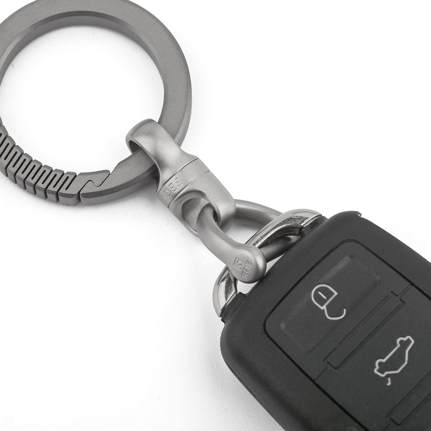 TISUR Swivel Key Chain Ring+Titanium Carabiner Key chain Ring Holder For Belt