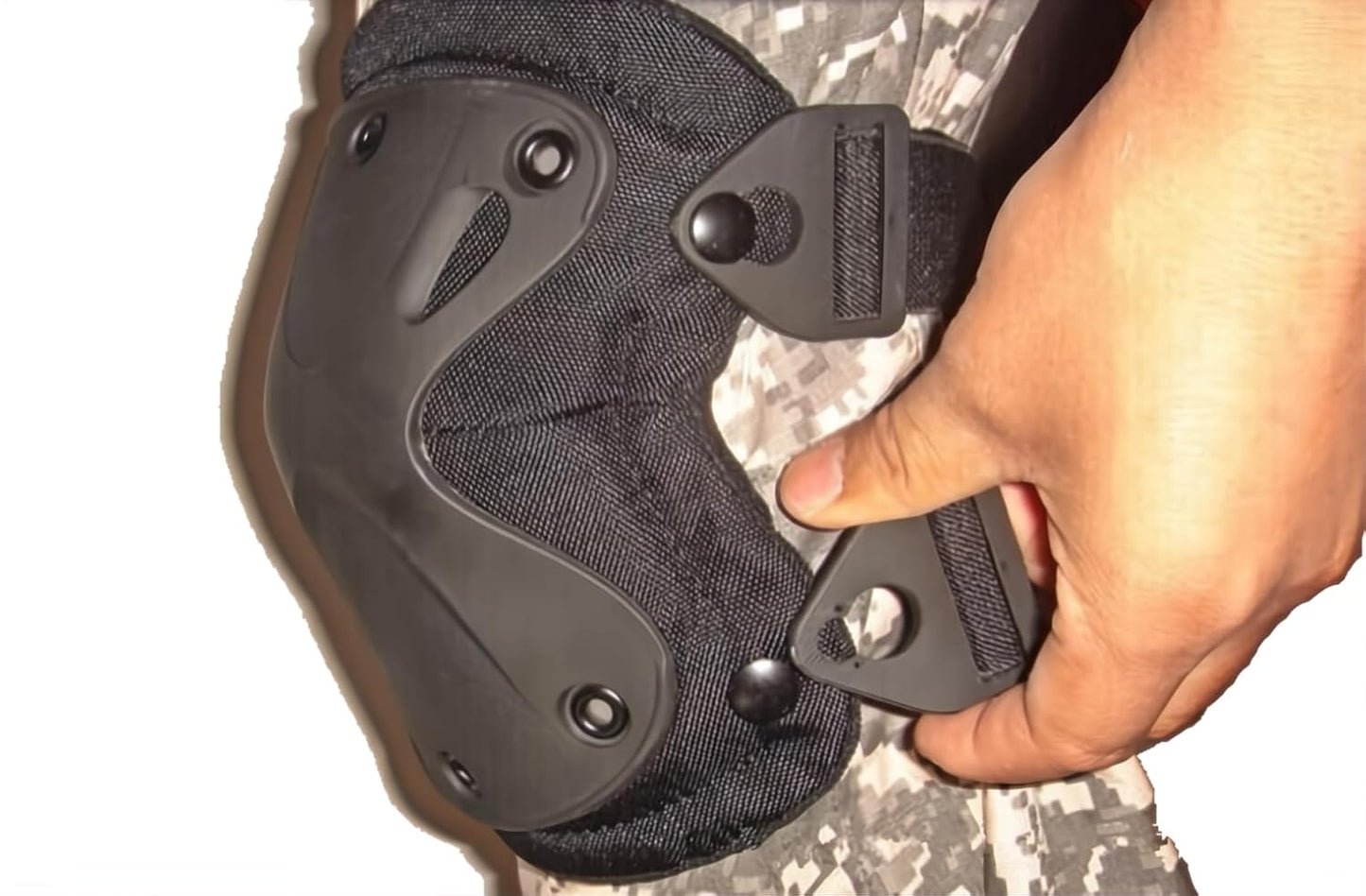 Pack of 4 Tactical Knee & Elbow Protective Pads Guard Black Knee and Elbow Pads Adjustable Shoulder Straps Gel Knee Pads for Paintball Heavy Duty Elbow and Knee Protective Pads for Outdoor Work