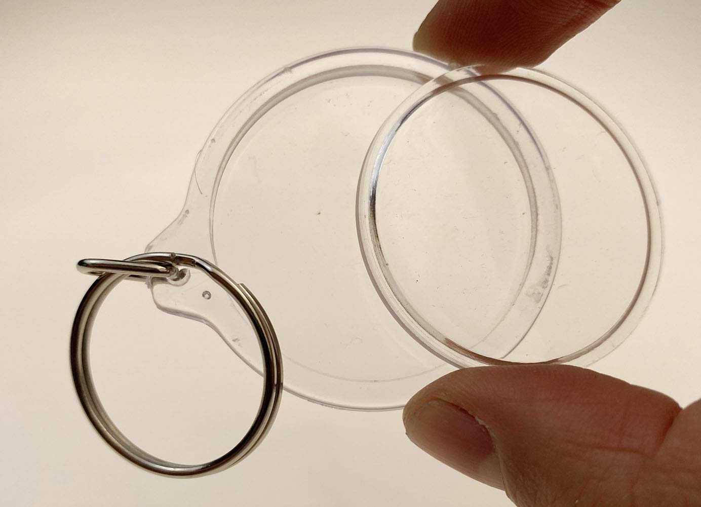 25Pcs Transparent 1.4 Inch Round Acrylic Photo Insert Keychain Blanks with Split Ring Circle Snap-in Photo Frame Keyring Blank Picture Keychains for Women and Men