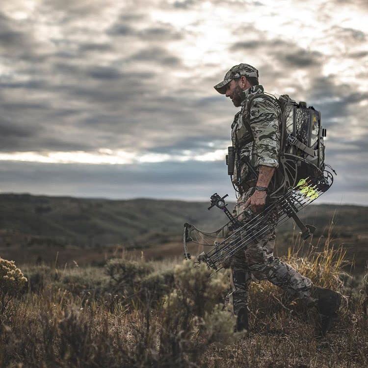MATIEED Hunting Backpack with Rifle Bow Holder Hunting Daypack with Waterproof Rain Cover for Camping Hiking