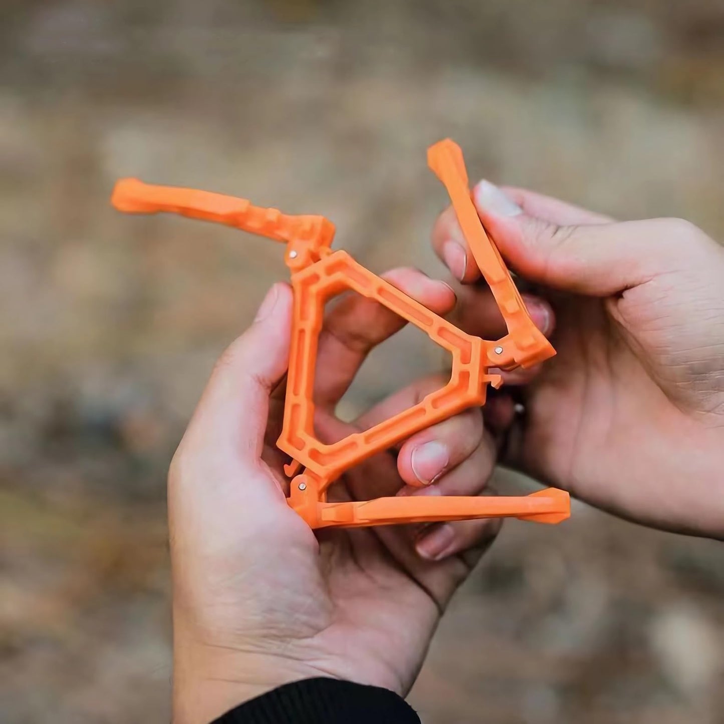 2Pcs Camping Stove Fuel Can Stabilizer, Mini Foldable Outdoor Hiking Cooking Gas Tank Bracket,Foldable Outdoor Cartridge Canister Tripod (Oranger)