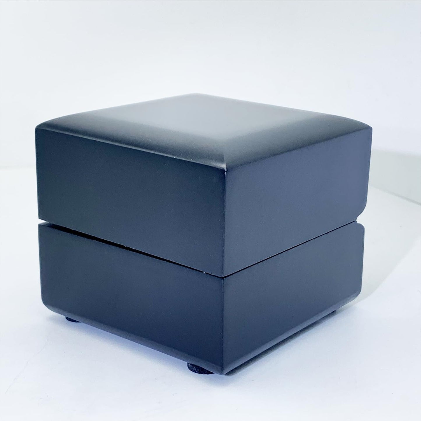 AMOH JERCY Premium Wooden Ring Box with LED Light – Display Gift Case for Championship, Graduation, Retirement, Religious, Memorial Rings – Holds Securely, Ideal for Men’s Collectible Rings