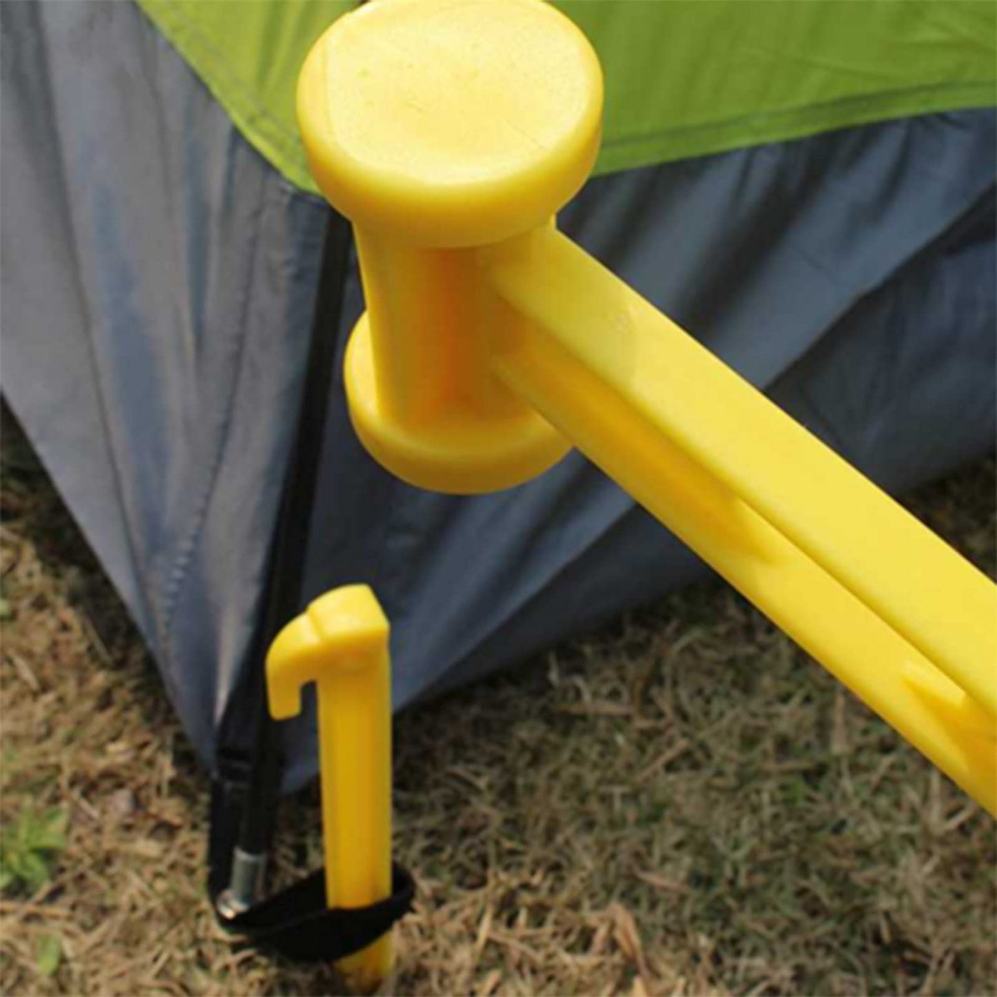 18x Heavy Duty Extra Long 13-3/4" Plastic Tent Awning Pegs, Tent Stakes, Sand Stakes with 1x Hammer for Beach Camping Caravan