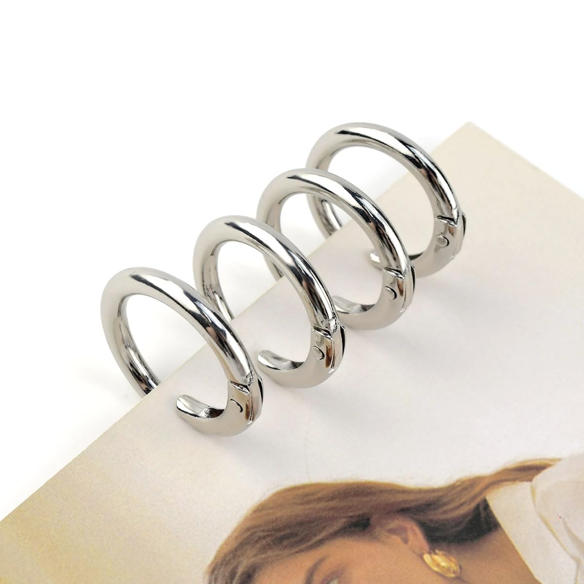 10 Pack Spring O Rings Round Carabiner Clip Key Ring Buckle Zinc Alloy Round Spring Snap Hooks for Keychain Keyring DIY Purse Handbag Chain Rings Clip Replacement (Silver)