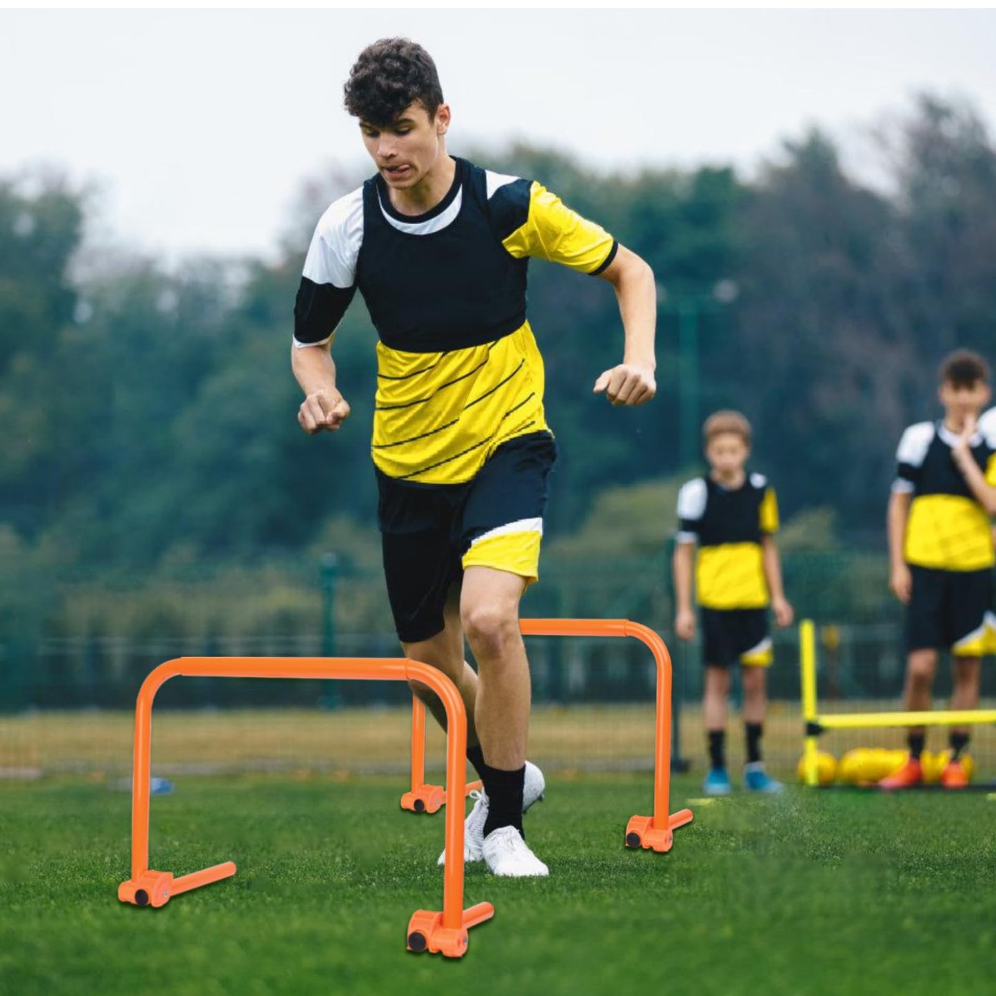 Agility Speed Training Hurdles, Adjustable Agility Training Hurdles for Football, Basketball, Soccer Hurdles Training Equipment Set of 6, with 12 Marker Cones, 1 Storage Bag
