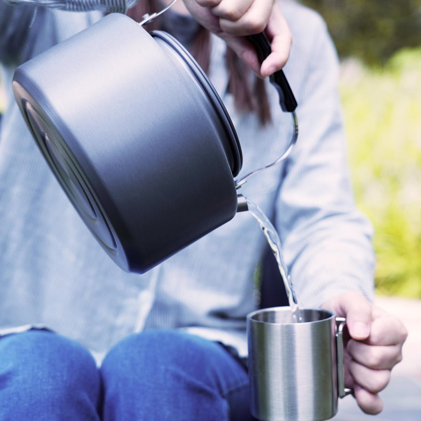 Bulin Camping Kettle, 2.2L Large Portable Stovetop Tea Kettle Fast Heating Boiling Hot Water for Open Fire Lightweight Coffee Pot with 2 Camping Cups & Lids for Outdoor Hiking Picnic Travel