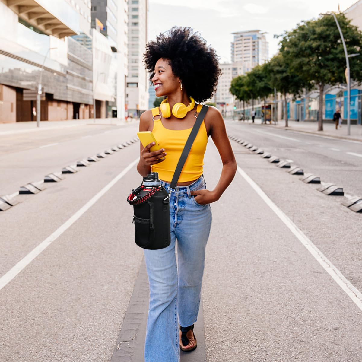 GAZLEMHO Insulated Water Bottle Bag - Neoprene Carrier Sleeve for 128 oz Water Jug, Gym Hiking 1 Gallon Bottle Carrying Pouch Sling Holder with Strap and 2 Pockets for Storage Phone, Card, Keys