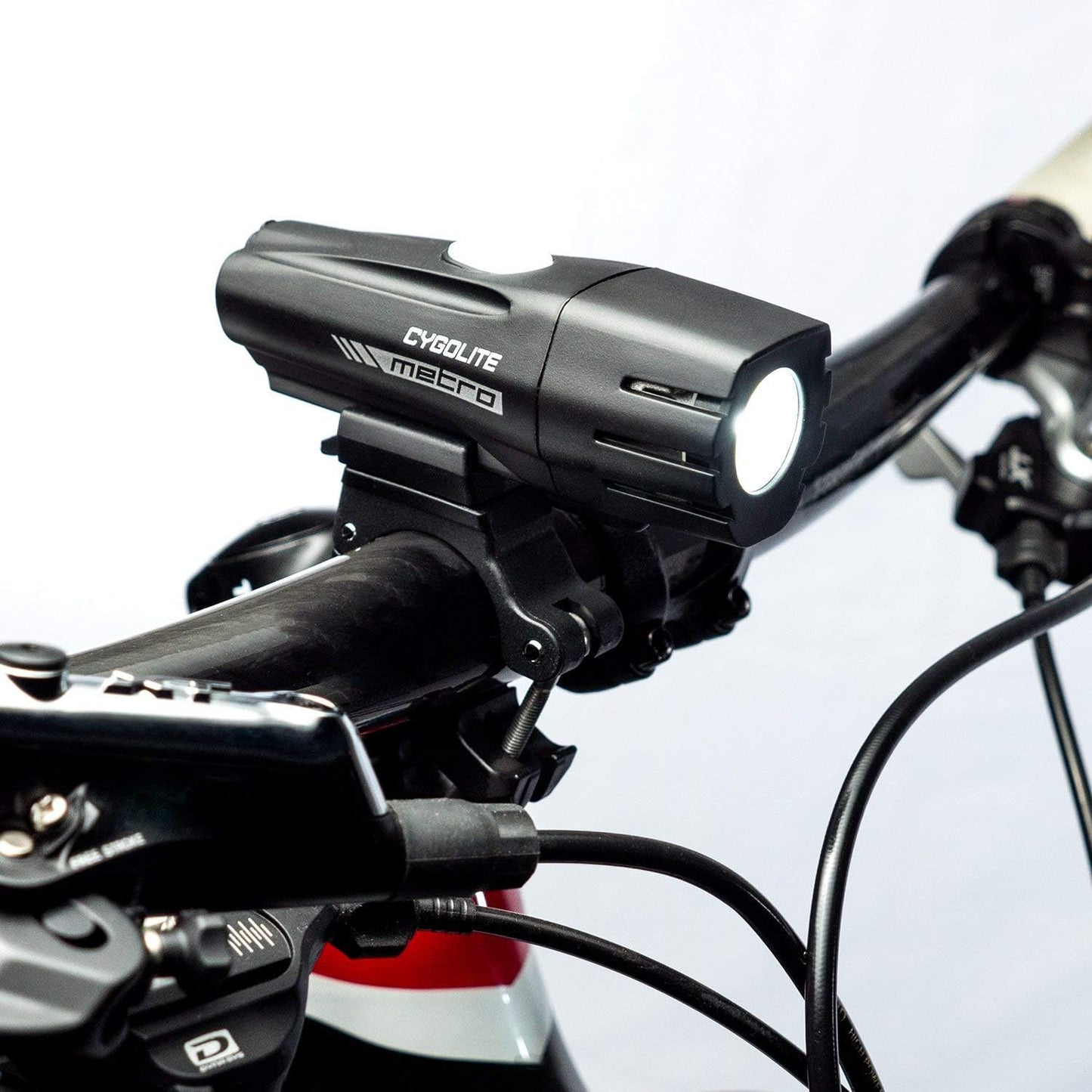 CYGOLITE Metro– 550 Lumen Bike Light– 4 Night Modes & Daytime Flash Mode– Compact & Durable– IP67 Waterproof– Secured Hard Mount– USB Rechargeable Headlight– for Road & Commuter Bicycles