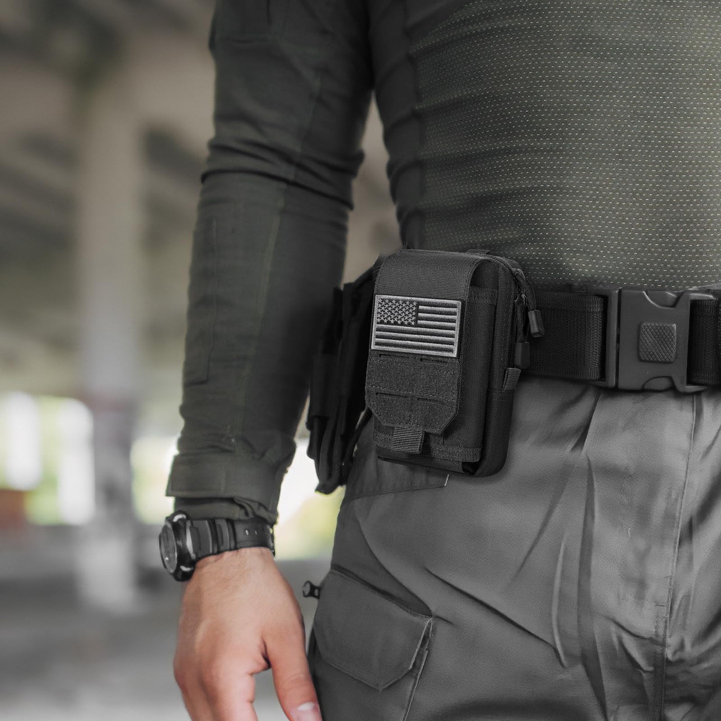 SOWHUP Tactical Molle Pouch Cell Phone Pouch Holster Small Utility EDC Pouch Gadget Organizer Bag with Tactical Key Ring Holder and U.S.A Flag Patch (Black1)