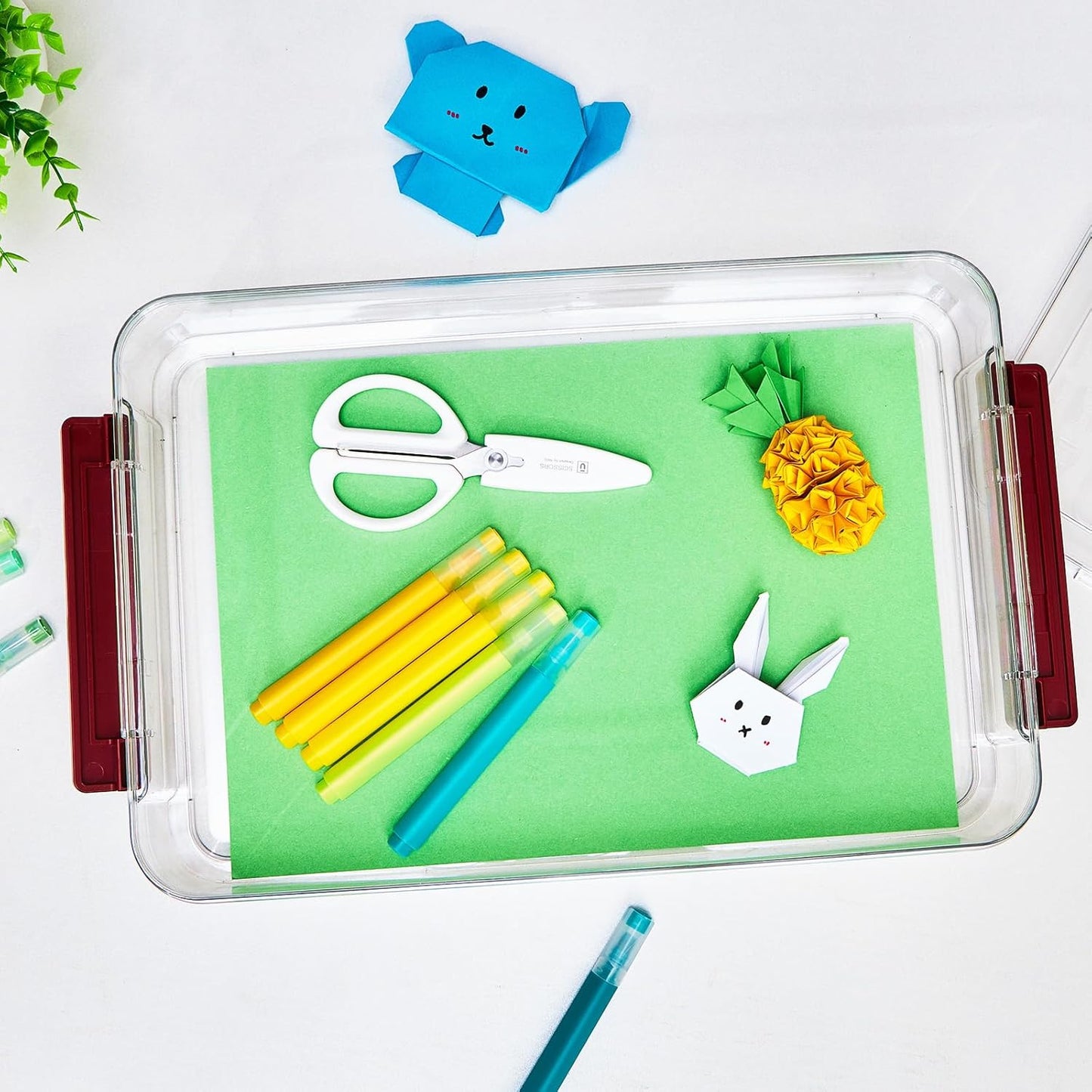 2 Pcs 5.5qt 9 x 13 Plastic Portable Project Case With Snap-Tight Latch Clear Stackable Storage Box With Lids Organizer Container For A4 File Photo Documents Scrapbook Craft Art Supplies