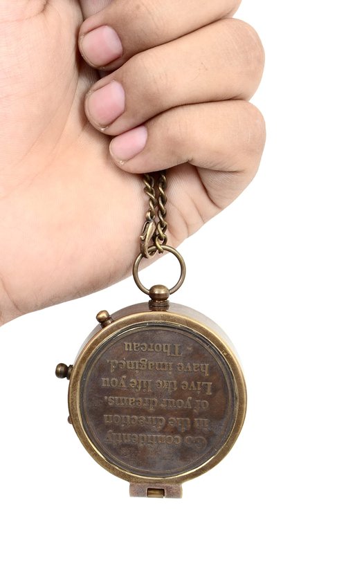 VETERIS Brass Nautical - Thoreau's Go Confidently Brass Compass, Gift for Graduation, Confirmation Day, Baptism, New Year Gift, Birthday, Anniversary, Communion, Camping Gift