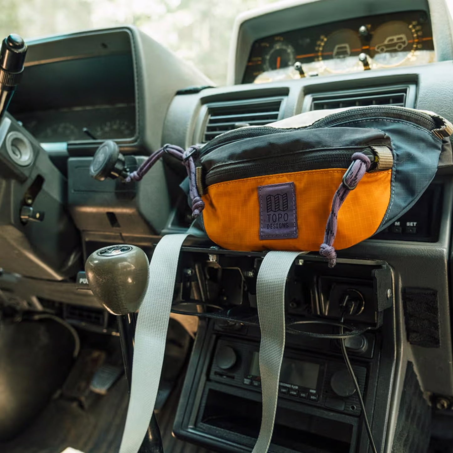 Topo Designs Mountain Waist Pack, Hip Bag, 100% Recycled Nylon Construction, 2L capacity, YKK Zips (Meteor)
