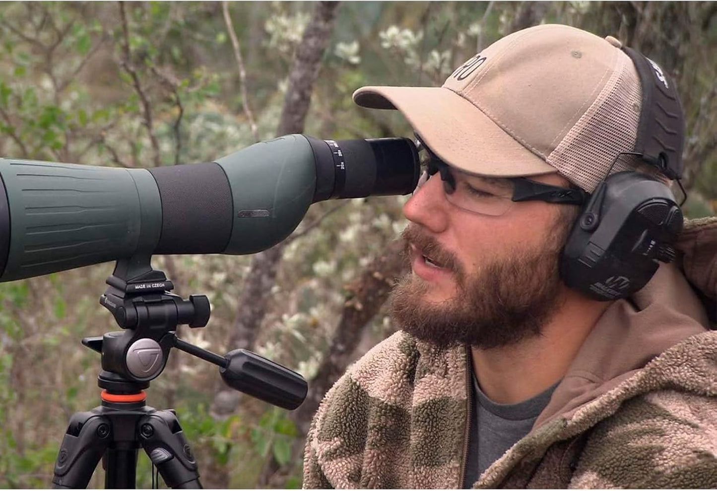 WALKER'S Ultimate Power Muff Quads - Hearing Protection Noise Reduction 26dB NRR Hunting Gun Range Shooting Electronic Earmuffs with AFT, 2 AAA Batteries Included