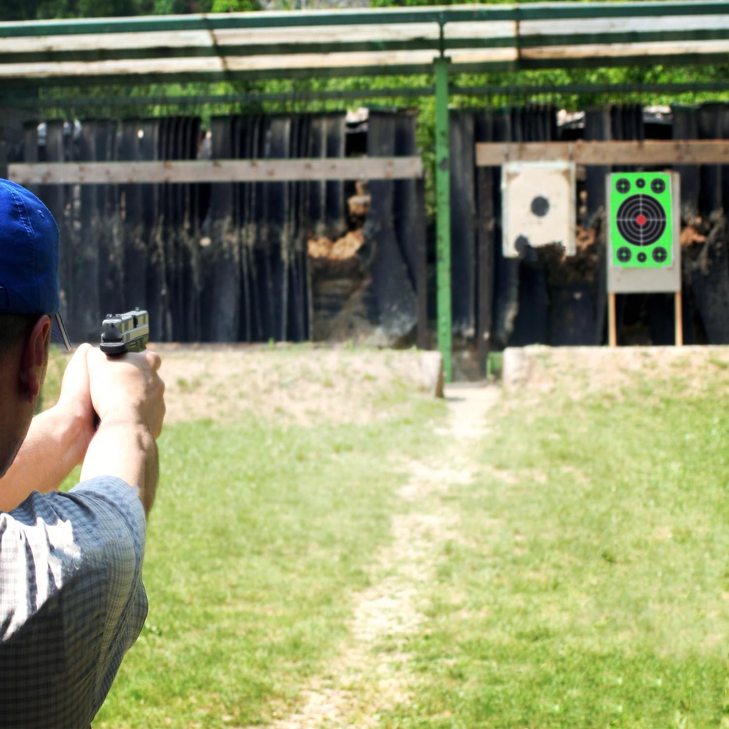 12x18 inch Fluorescent Green Circular Grid Targets with White Grid Lines, High Contrast, NonReflective Surface, Includes Carrying Bag, 25 Sheets, Ideal for Handguns, Rifles, Airguns, BB Guns