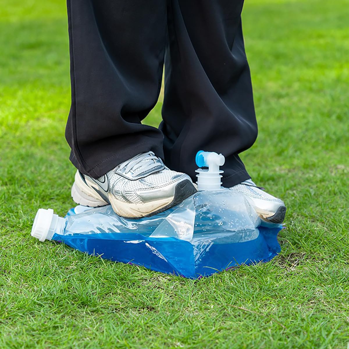 3 pcs Collapsible water bag and Cups for Camping, Hiking, Travel, Fishing Party - Portable Reusable Folding Food Grade water Cups and bag