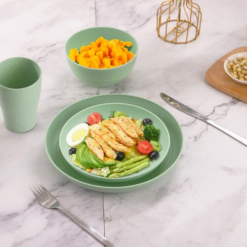 Gudvilla Camping Plates Cups and Bowls Set Green Reusable Microwave Safe Lightweight Unbreakable Plastic Dishes Set for Kids Elderly Kitchen Adults Outdoor,32 Pcs Holiday Dinnerware Sets for 8