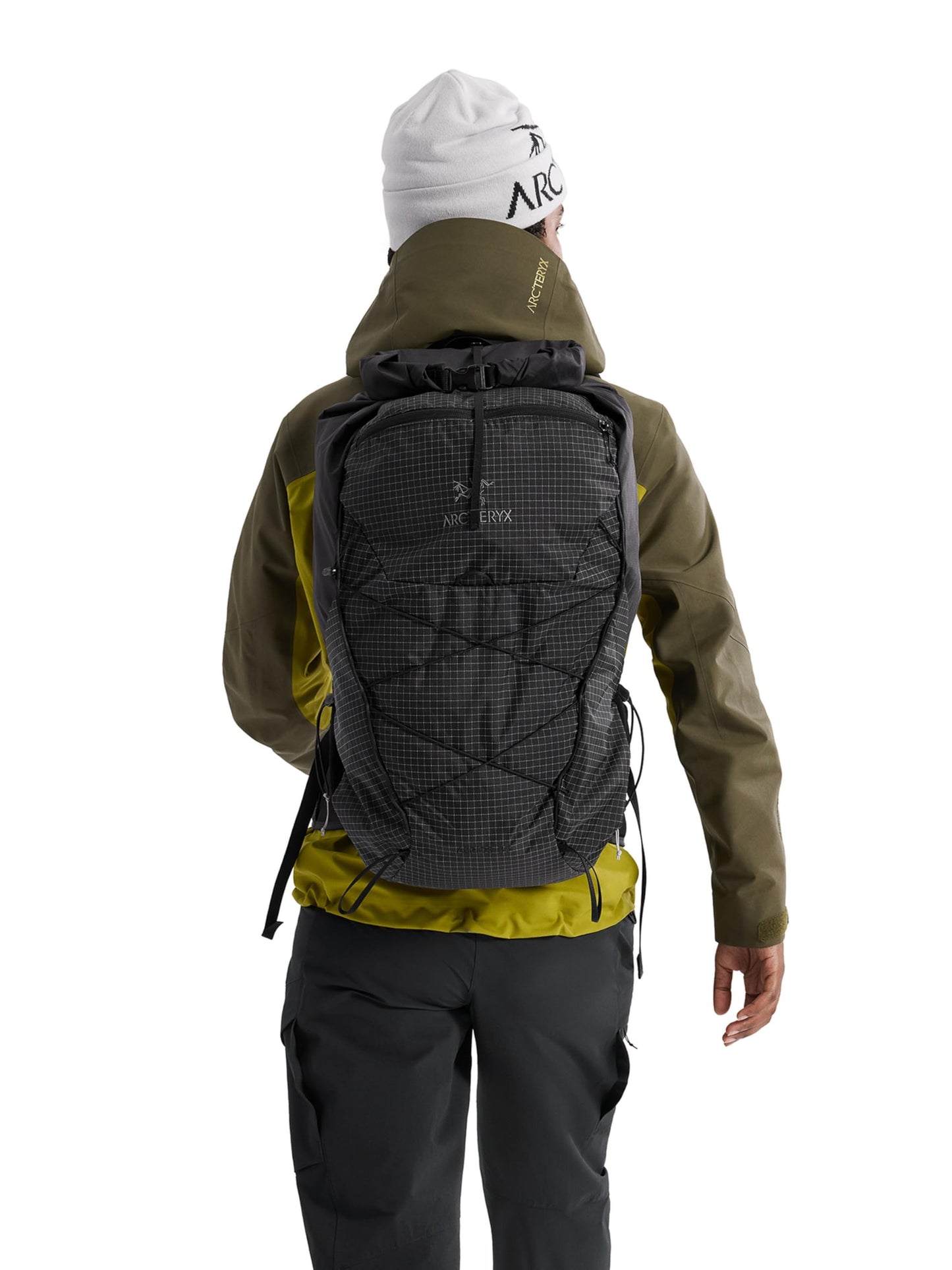 Arc'teryx Aerios 35 Backpack | Precision-Fit Ultralight 35L Hiking Pack | Black, Regular