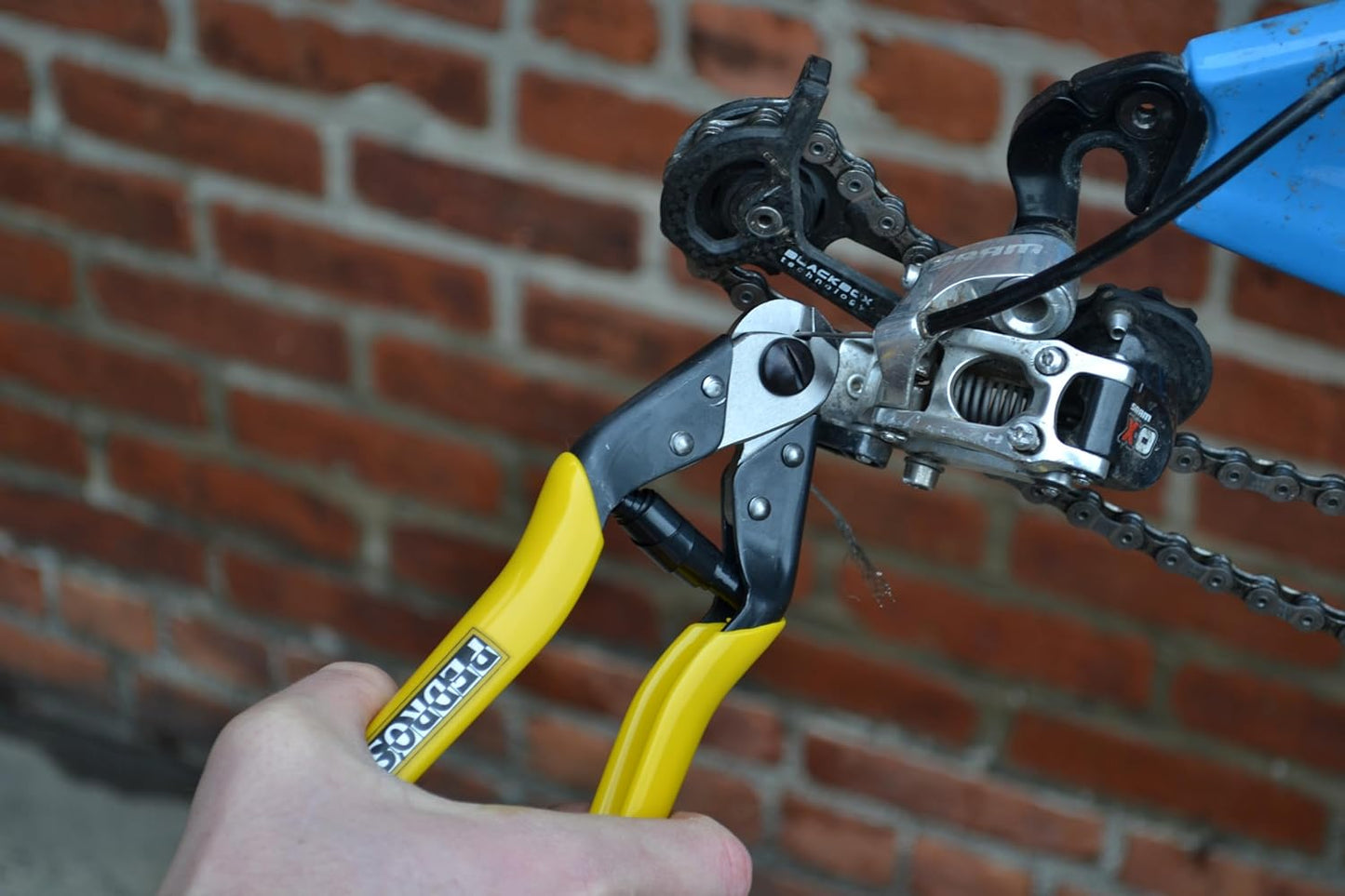 Pedro's Bicycle Cable Cutter, Black/Yellow