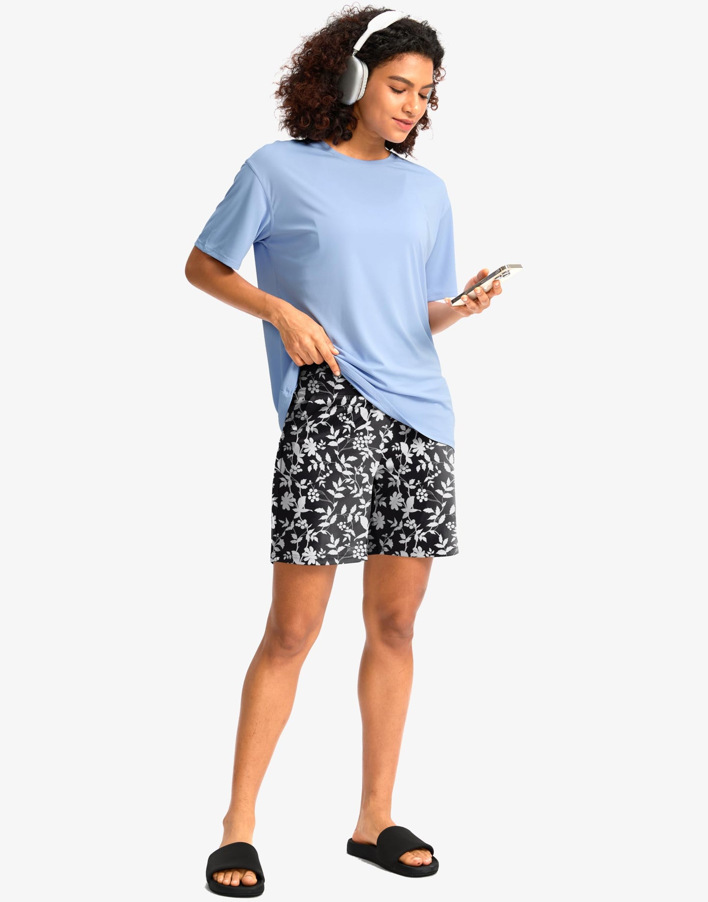 G Gradual Women's Bermuda Long Shorts with Pockets 7" High Waisted Knee Length Shorts for Women Walking Athletic Workout(White Flower-L7,S)