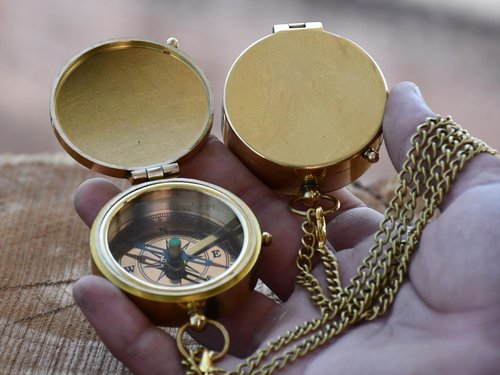 Brass Compass Handmade Compass, Valentine's Day Gifts, Father's Day, Mother's Day Custom Gift Brass Compass Gift for Graduation, Anniversary, Baptism, Retirement Gift