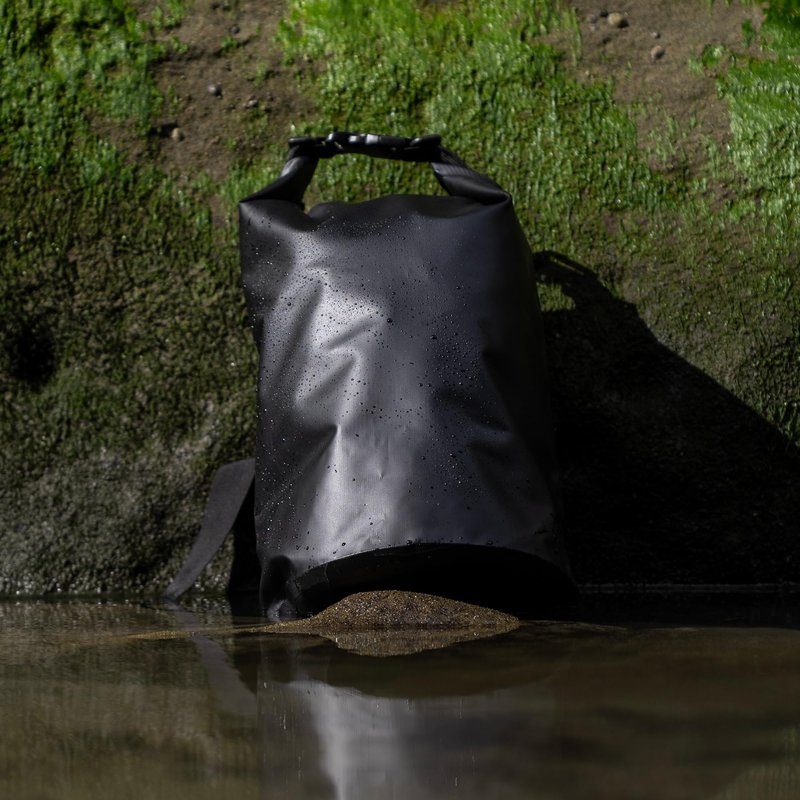 Ho Stevie! Heavy Duty Waterproof Dry Bag - Keeps Your Stuff Dry, on Surf Trips, Camping, or Any Adventure (Black, 3L)