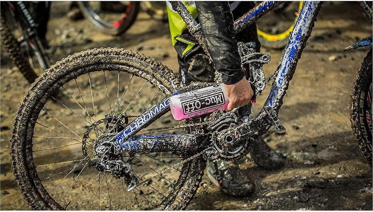 Muc-Off Nano Tech Bike Cleaner 1L | Biodegradable Formula, Safe on Carbon Fibre and All Surfaces | Breaks Down Dirt on a Molecular Level