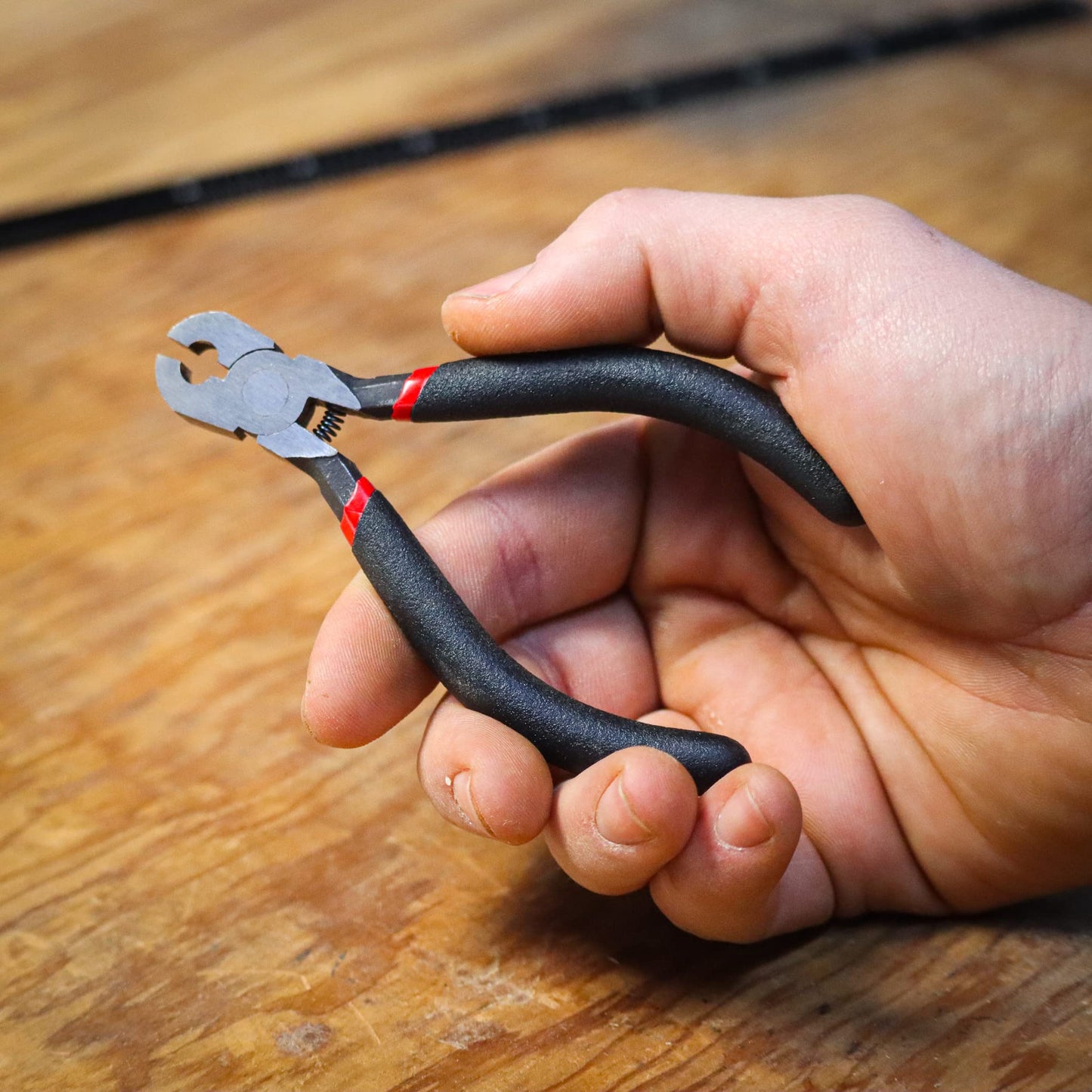 Shatterproof Archery Nock Setting Pliers (1 Pair of Brass Nock Setting Pliers)