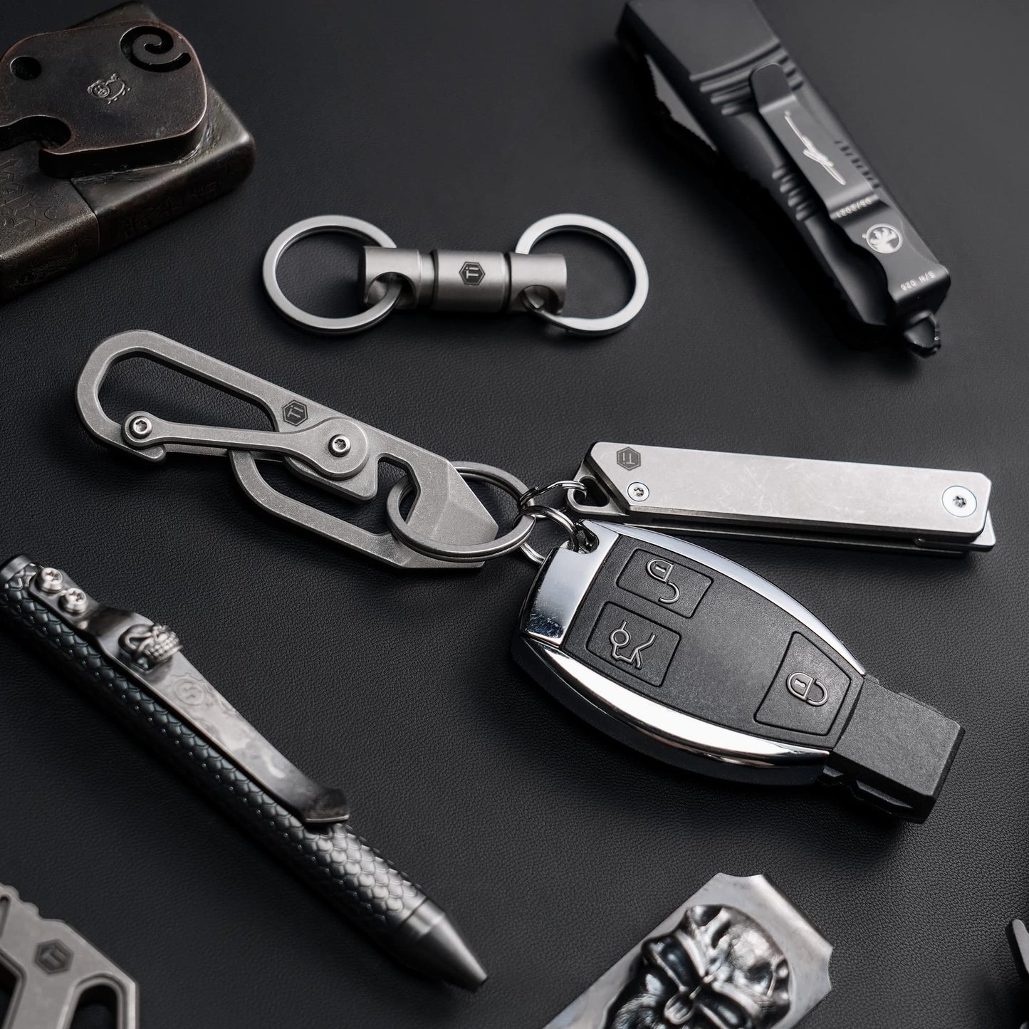 KeyUnity KU04 Titanium Carabiner Keychain Tool, Quick Release Carabiner with Pry Bar Function for Everyday Carry
