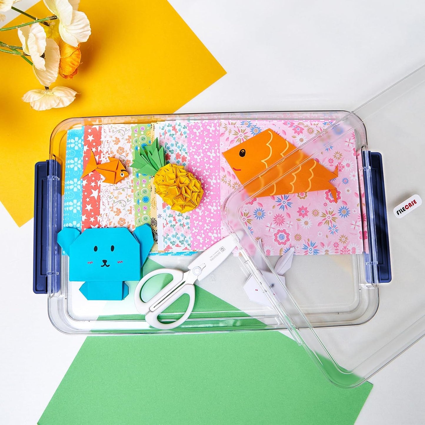 2 Pcs 5.5qt 9 x 13 Plastic Portable Project Case With Snap-Tight Latch Clear Stackable Storage Box With Lids Organizer Container For A4 File Photo Documents Scrapbook Craft Art Supplies