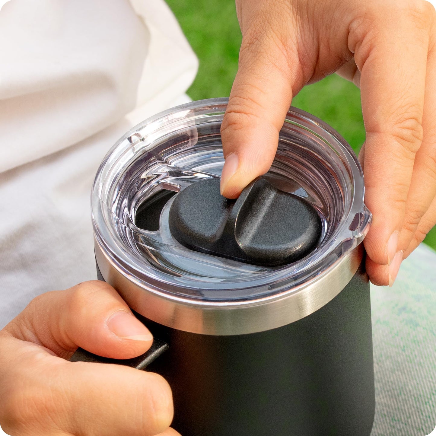 30 OZ Replacement Lid Screw Top Exclusively for YETI Rambler Travel Mug, 30oz Stronghold Threaded Screw On Lid Leak Proof With Straw Hole(For 30 oz Travel Mug Only!