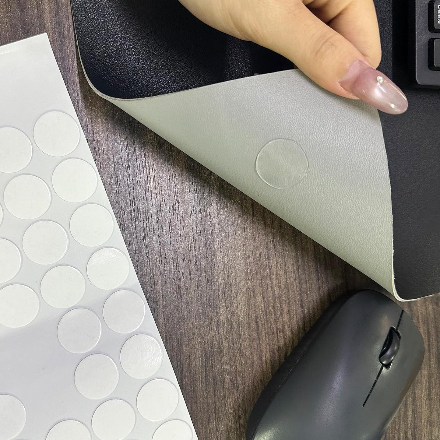 700 Pcs Circle Dot Stickers Lables 3/4" White Double Sided Sticky Transparent Sticky Tack Adhesive for Office Festival Decoration