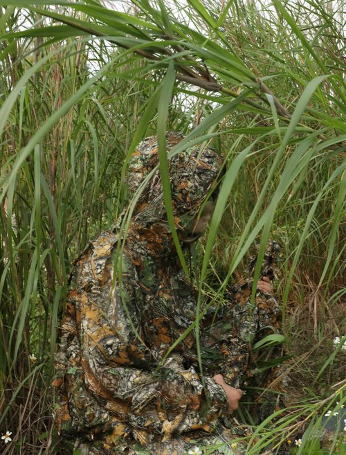 HOW'ON Ghillie Suit Gilly Hunting Suits 3D Leaf Camouflage Hunting Suits Lightweight Camo Clothes Maple Leaf Camo M/L