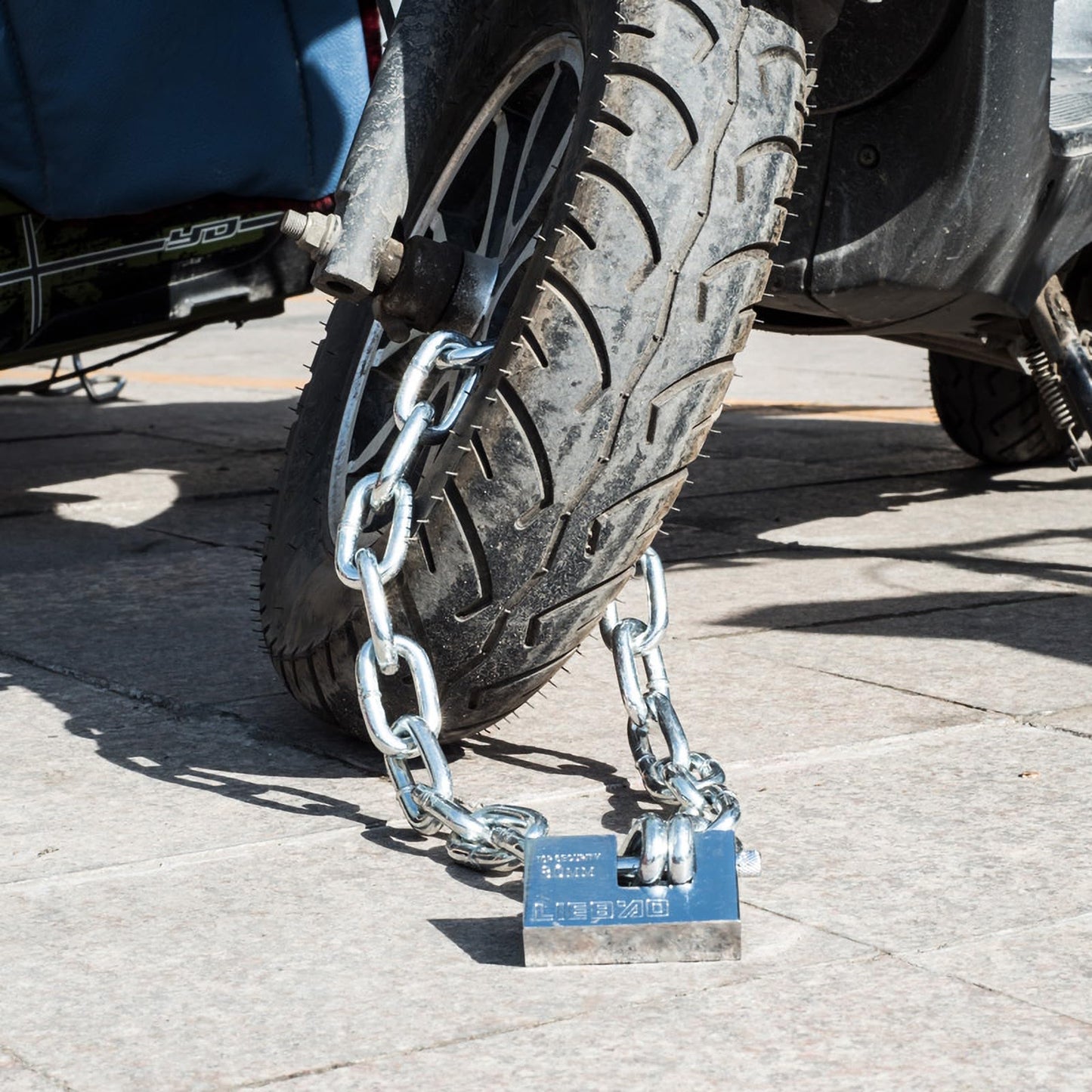 Stainless Steel Chain Lock 39.3" (100cm) 6mm Thick - Heavy Duty Anti-Theft Security Lock with 80mm Padlock & 4 Keys for Bike, Motorcycle, Scooter, Gate - Weatherproof & Rustproof