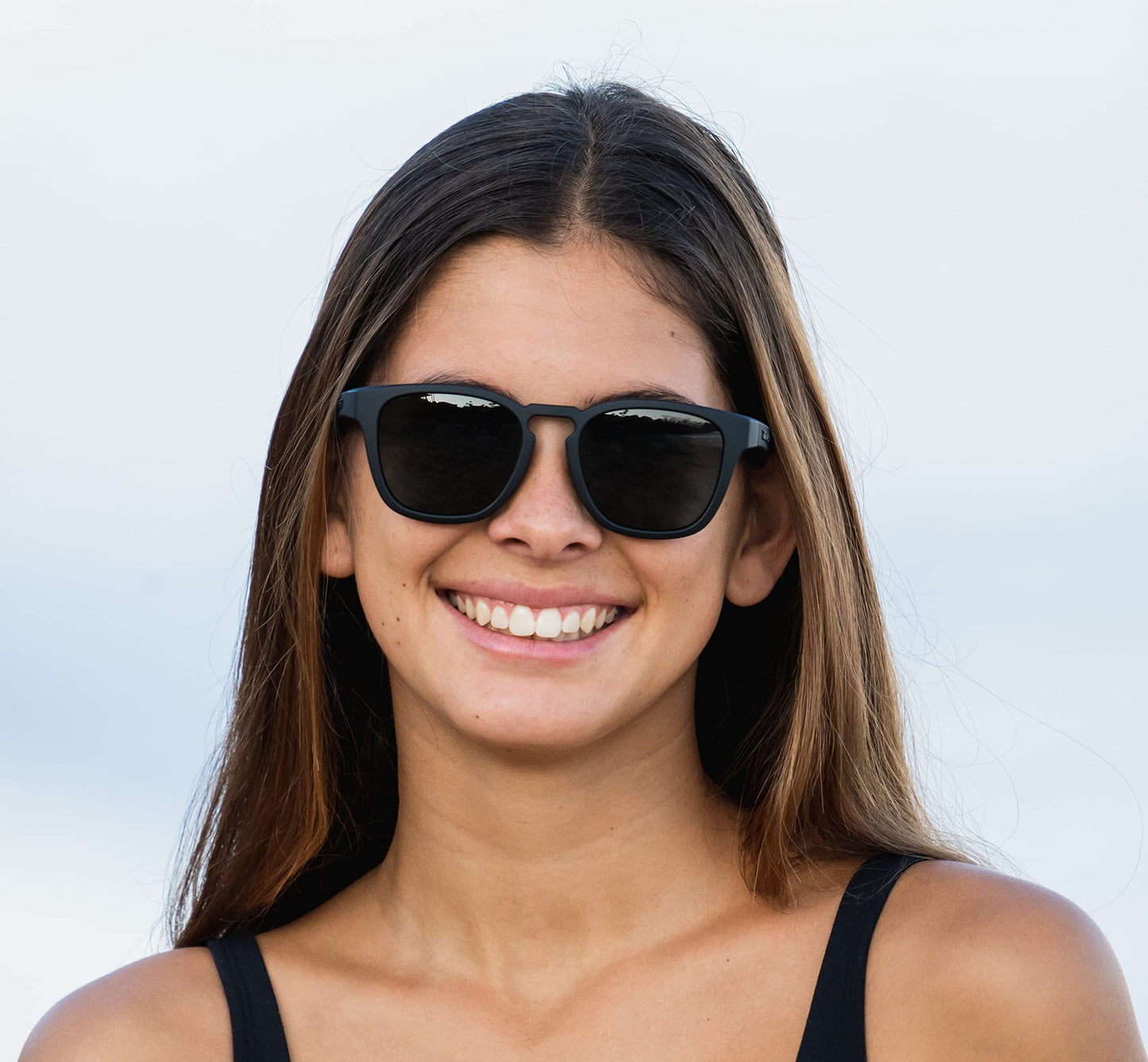 Tifosi Optics Smirk Sunglasses (Blackout, Smoke Polarized)