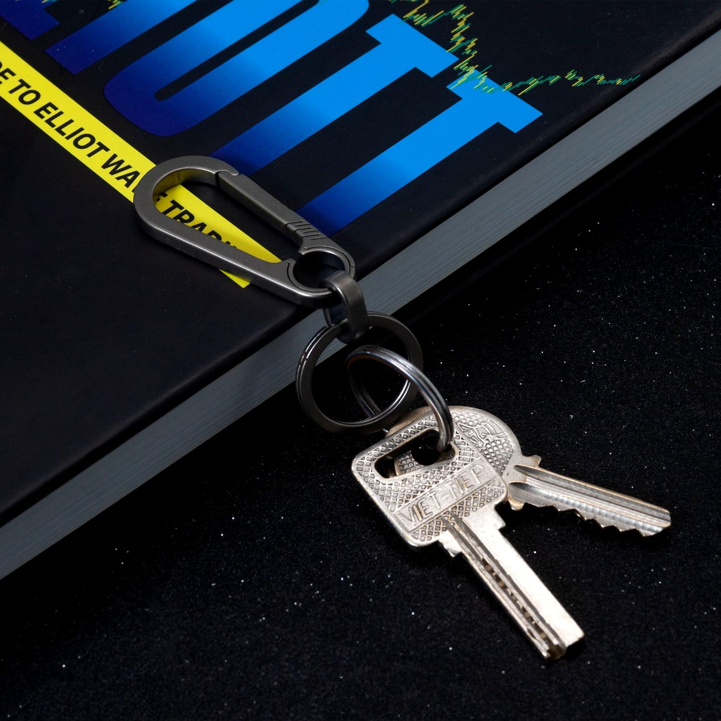 JVCOM Titanium Carabiner Keychain And Keyring, Duty Belt Key Clip, Minimalist EDC Keychain.