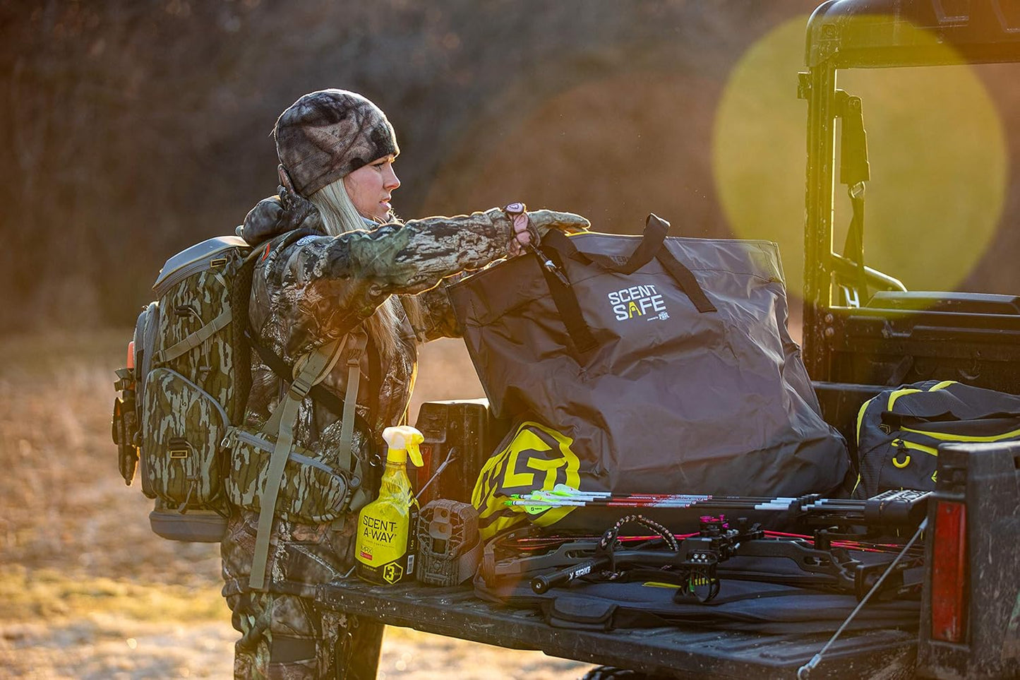 Hunters Specialties Scent-A-Way Scent-Safe Deluxe Travel Scent Bag | Scent Lock Bags for Hunting Clothing, Scent Proof Bag, Scent Free Bag for Hunting Accessories & Hunting Equipment