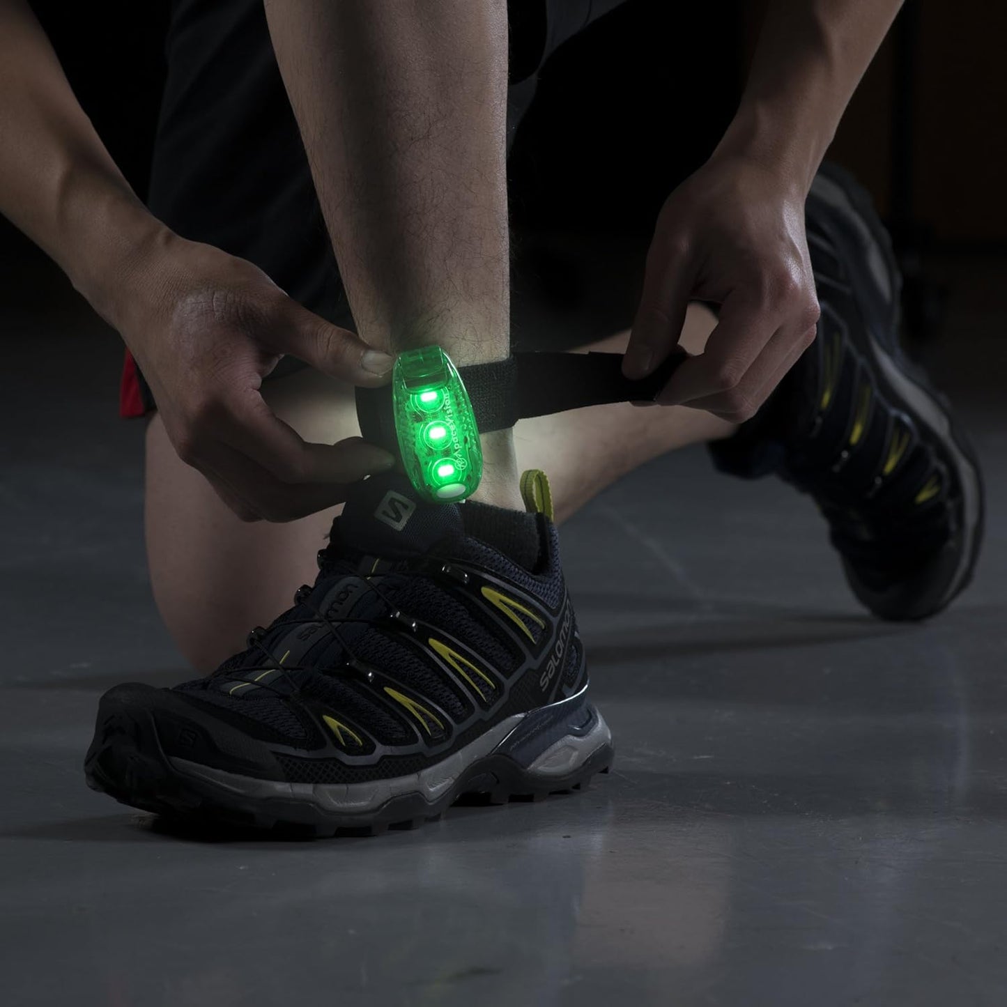 EverLightFX USB Rechargeable LED Safety Light (2 Pack) by Apace - Super Bright Bike Tail Light Works Brilliantly as Running Light for Joggers, Pets, Bicycle Strobe or Rear Clip On Lights