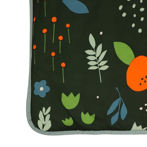 RED ROVR Adventure Blanket | Foldable Outdoor Mat Fits Inside Easy-to-Carry Tote Bag | Beach, Picnic, Grass | Shoulder Strap & Exterior Pocket | 100% Soft Polyester | Large, 5’ x 6’