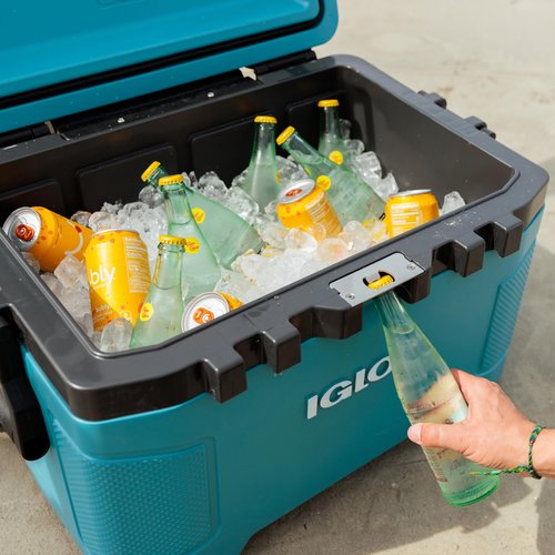 Igloo Trailmate 52Qt Wheeled Cooler, Insulated Hard Shell Ice Chest, Bone