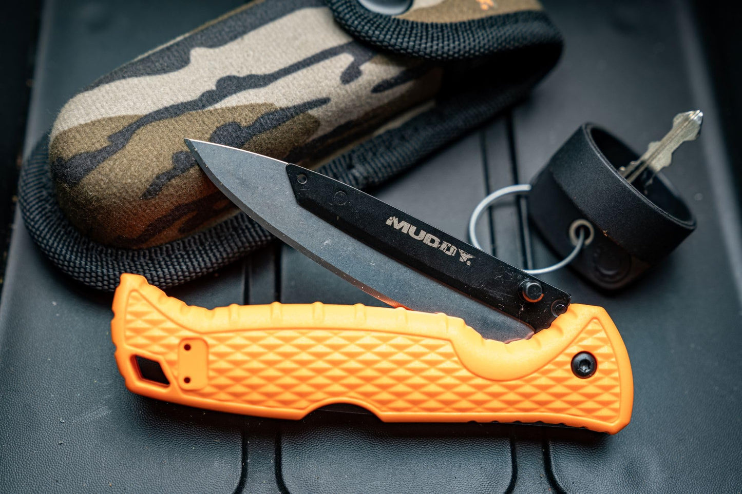 Muddy SWAP Replace-A-Blade Collection - Interchangeable Blade Folding Knives with Durable 420J2 Steel Blades and Slip-Resistant GFN Handle