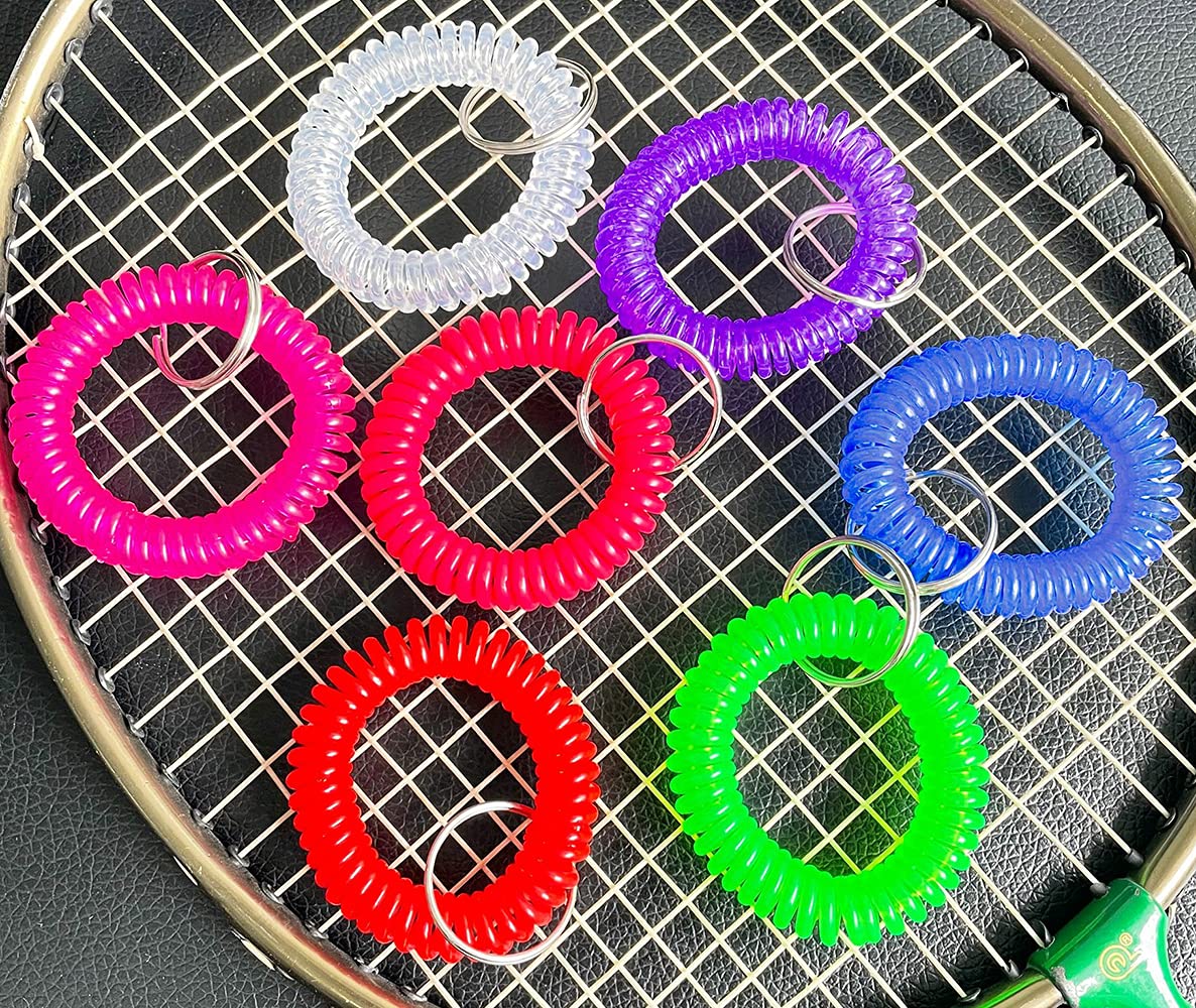Kbraveo 100 PCS Multicolor Plastic Stretchable Spiral Coil Bracelet Keychains for Office, Sports, and Outdoor Activities