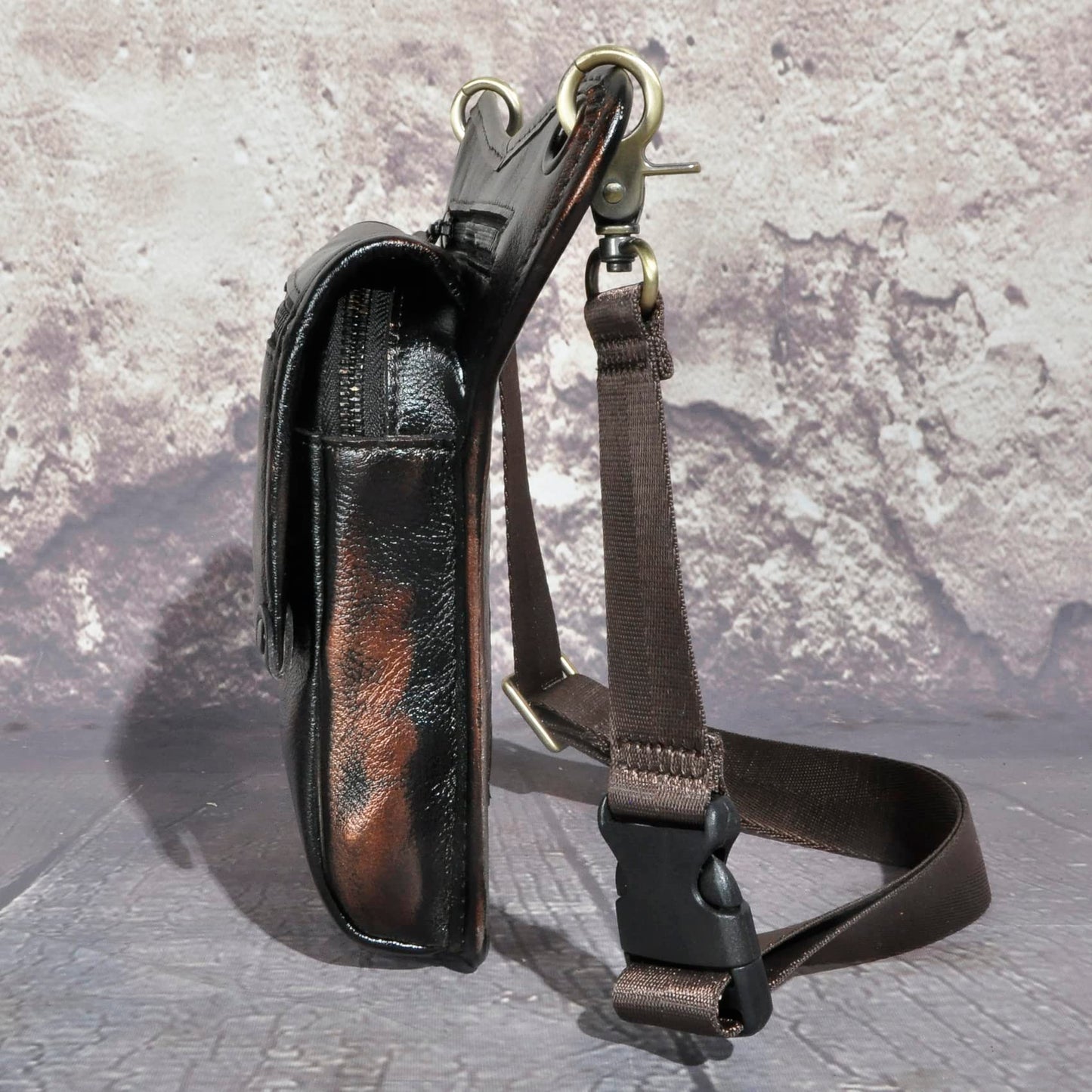 Le'aokuu Mens Womens Leather Tactical Motorcycle Outdoor Travel Waist Pack Drop Leg Thigh Hip Bum Bag With Strap 211-4 (Coffee and Black)