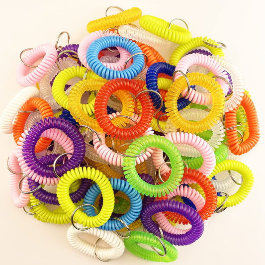 Kbraveo 100 PCS Multicolor Plastic Stretchable Spiral Coil Bracelet Keychains for Office, Sports, and Outdoor Activities