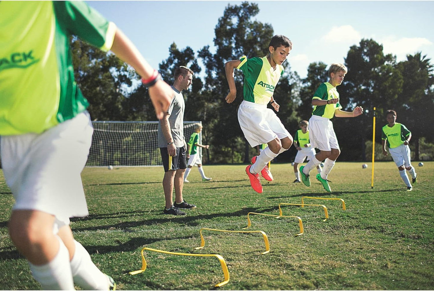 SKLZ 6X Ultra Durable Agility Hurdles - for Athletes of All Skill Levels,6pk of 6-in Tall Hurdles,Bright Yellow Color,Made of Durable, Composite Materials,Easy to Set up & Transport,Comes w/Carry Bag