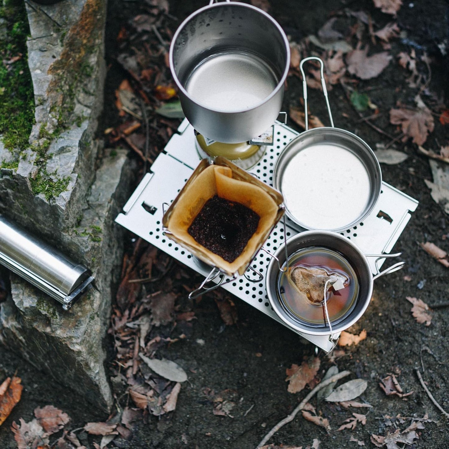 Snow Peak Ozen Solo Table, SLV-171, Aluminium, Lightweight for Backpacking, Designed in Japan, Lifetime Product Guarantee