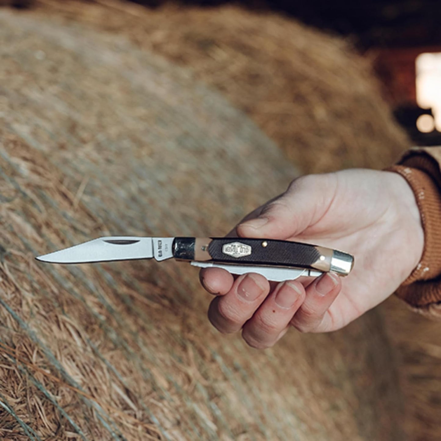 Old Timer 34OT Middleman 5.7in S.S. Traditional Folding Knife with 2.4in Clip Point Blade and Sawcut Handle for Outdoor, Hunting, Camping and EDC,Brown