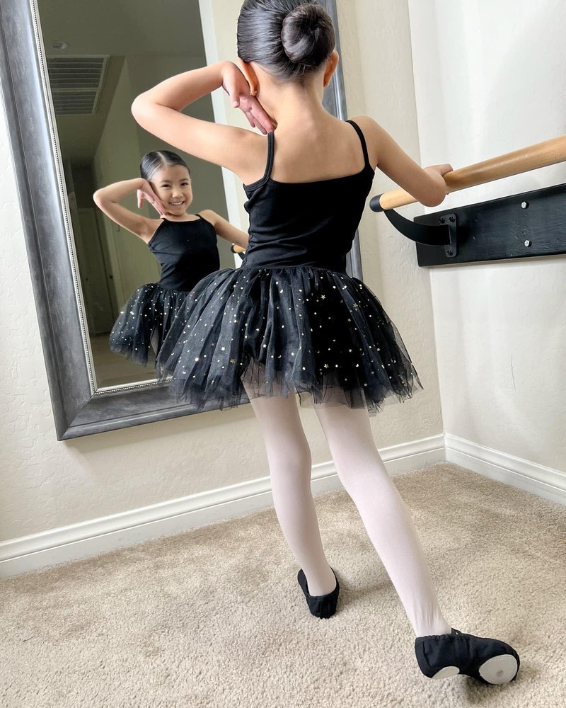 Stelle Girls' Ultra Soft Pro Dance Tight/Ballet Footed Tight(Toddler/Little Kid/Big Kid),BK+WT,M